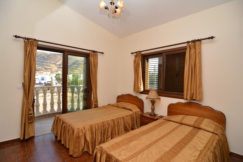 Kalli Villa Πωμός Δωμάτιο φωτογραφία